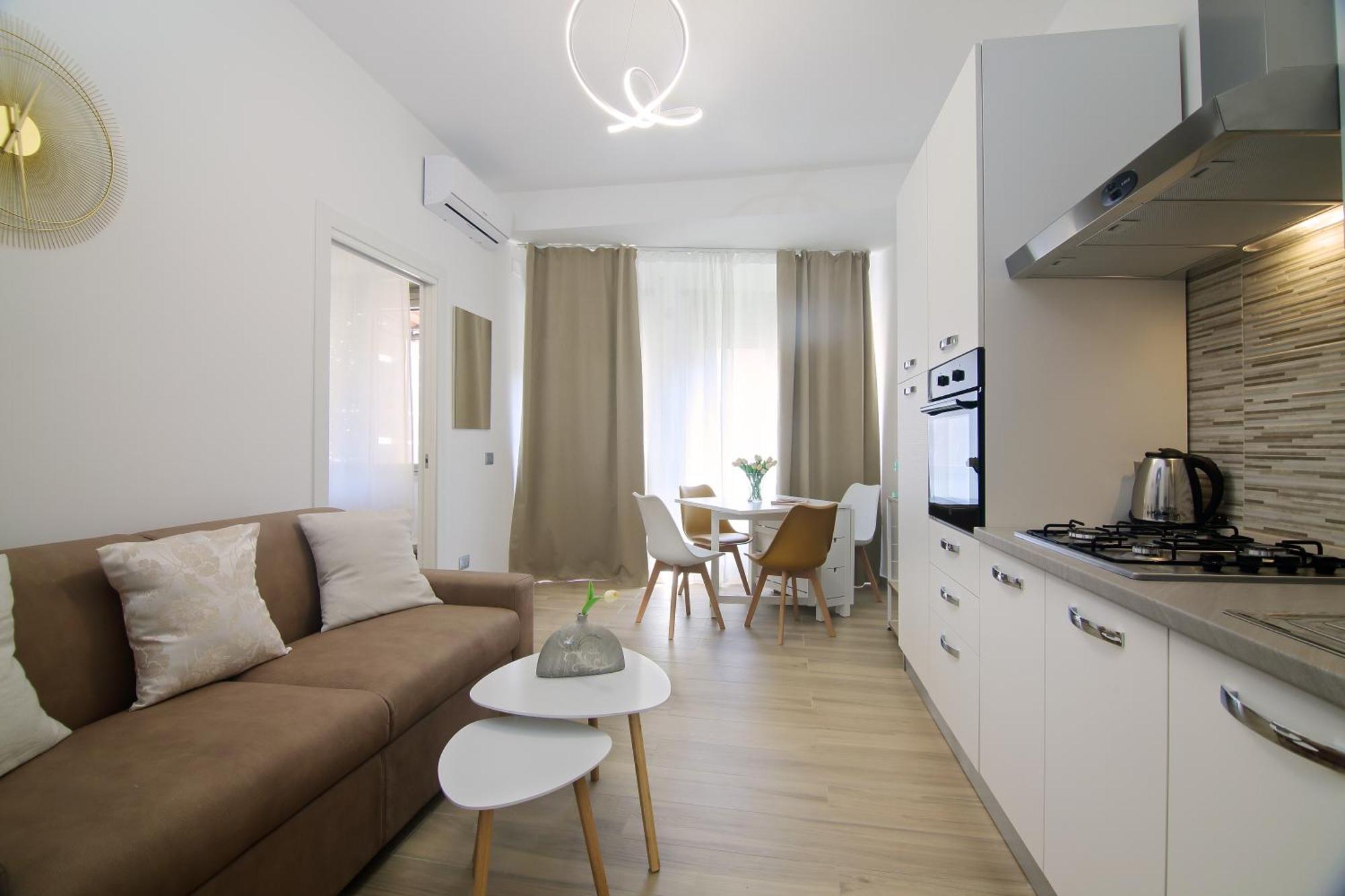 New Above Metro A Lucio Sestio Apartment *