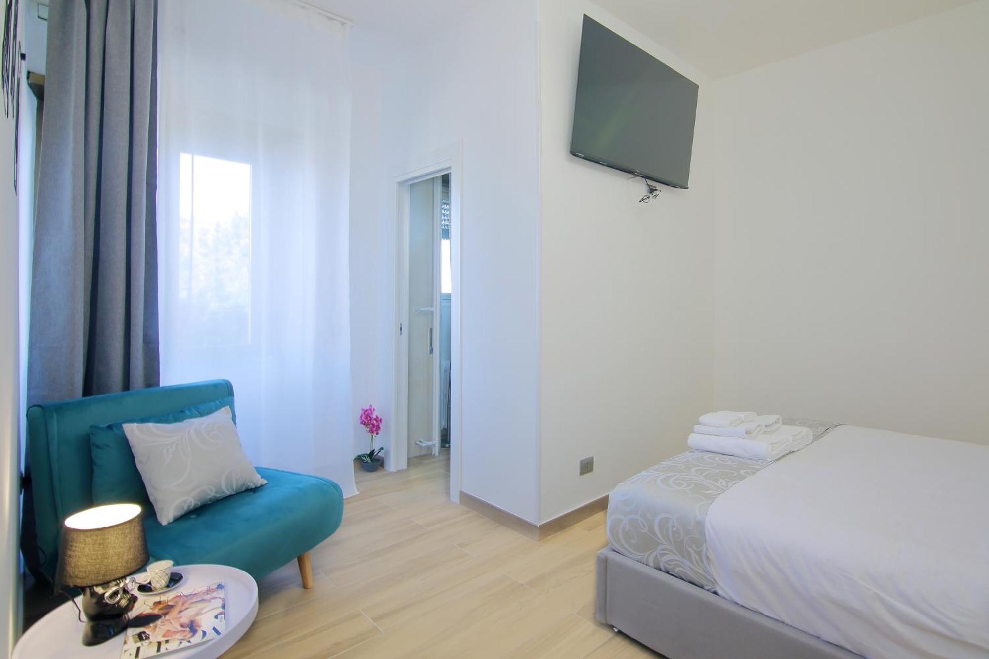 Apartment New Above Metro A Lucio Sestio