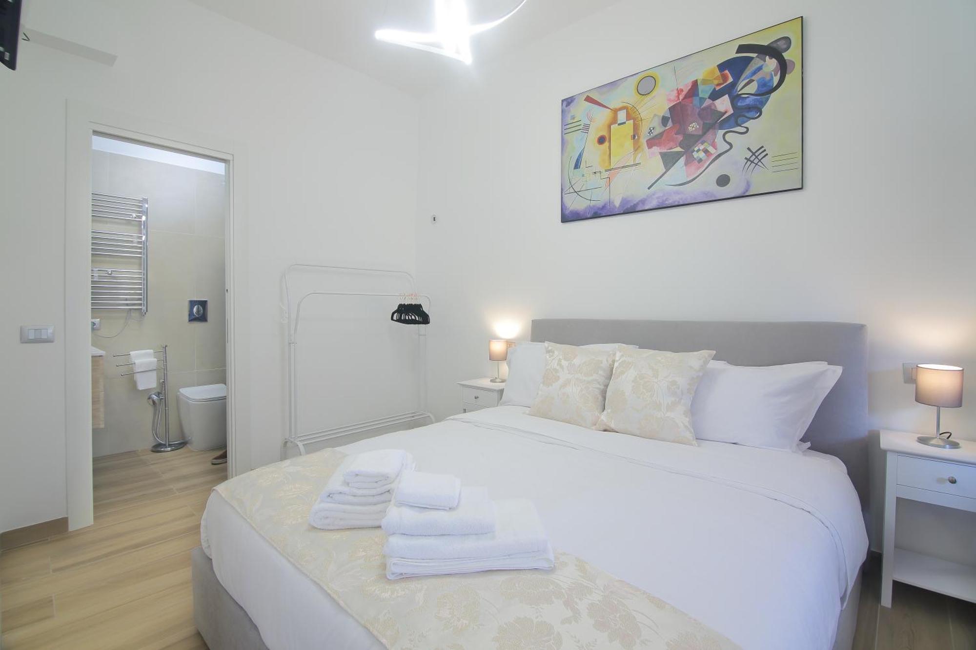 New Above Metro A Lucio Sestio Apartment Rom