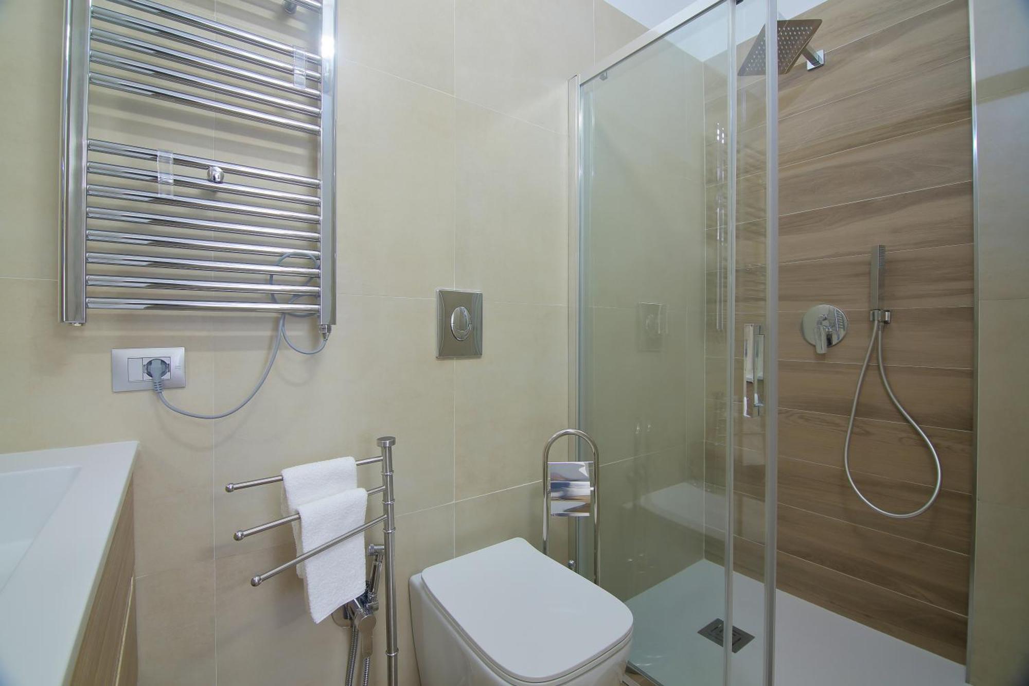 Apartment New Above Metro A Lucio Sestio *