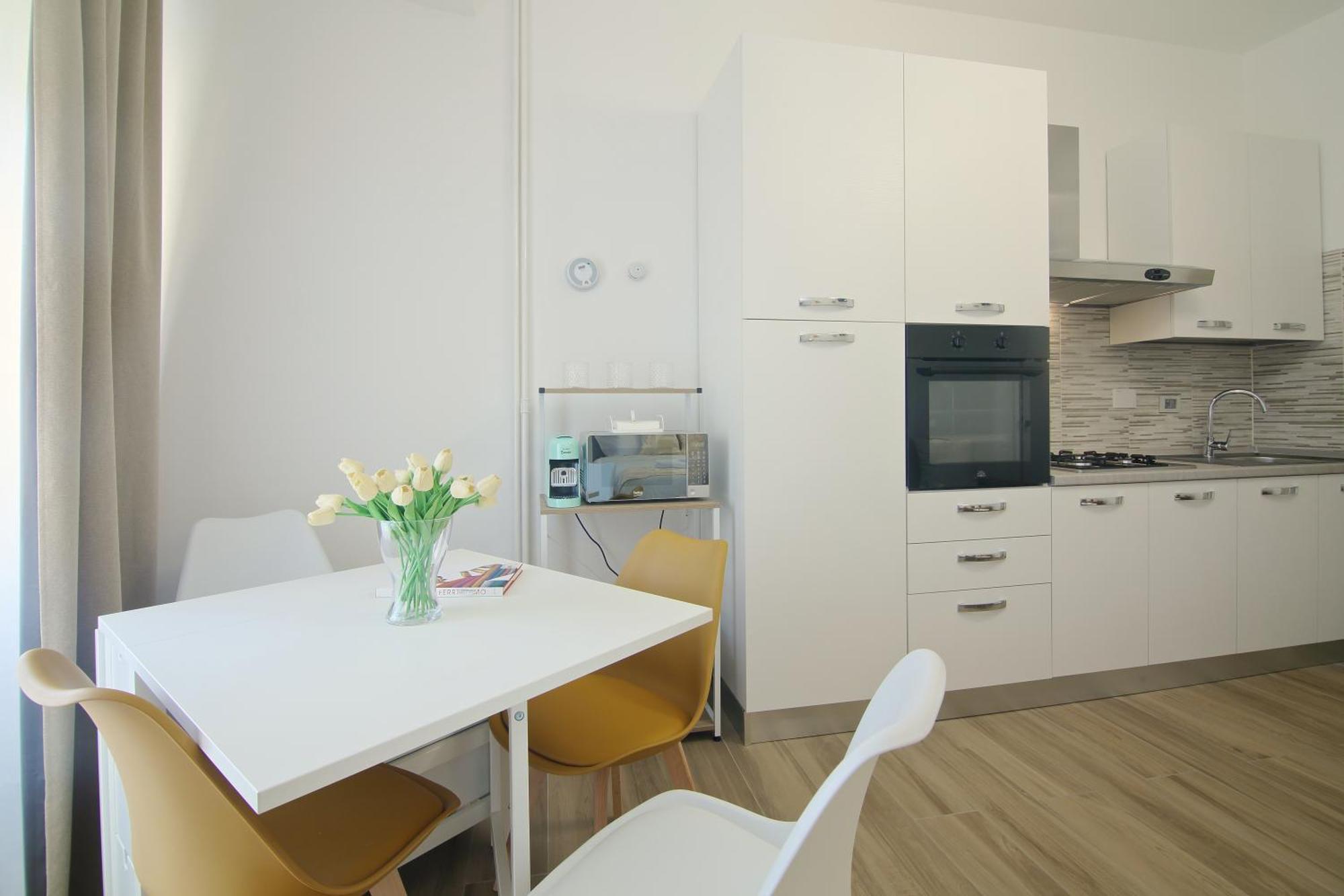 New Above Metro A Lucio Sestio Apartment
